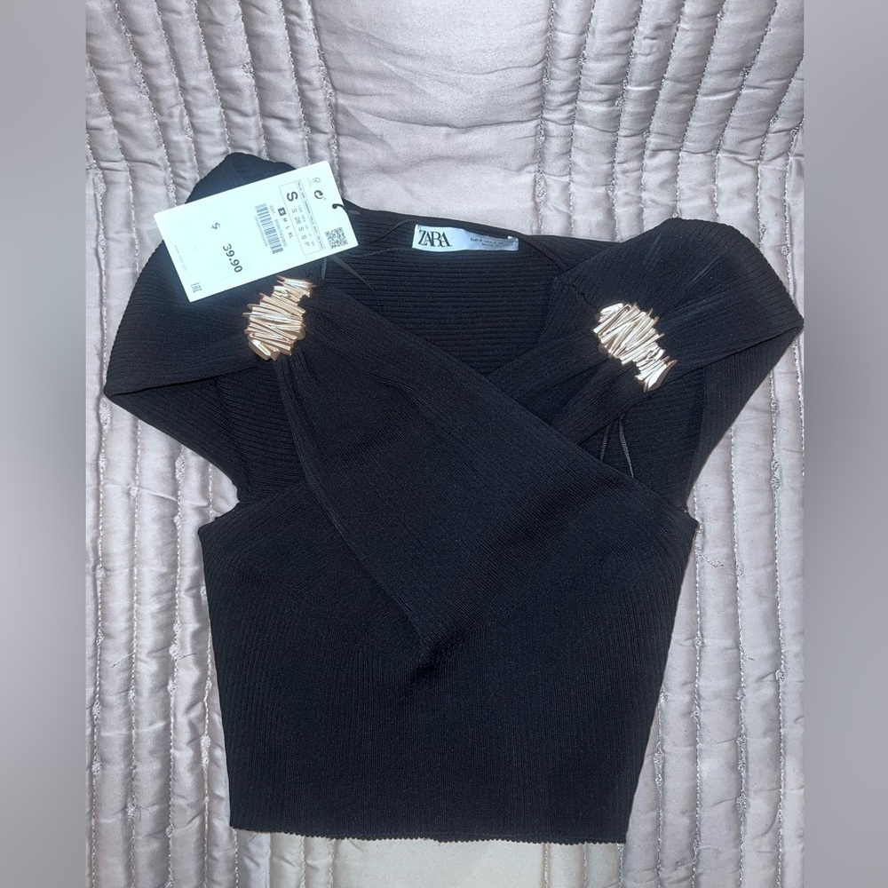 New Zara KNIT GOLDEN BROOCH TOP 9598/043 Black Surpluses Neckline Small